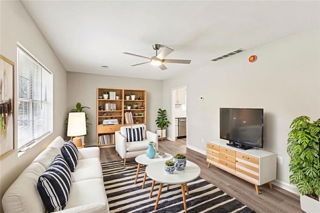 3 bedroom, 2 bathroom, 1,066 sq ft single family residence for sale at 1776 N Olympian Way, Atlanta, GA 30310 — photo 6