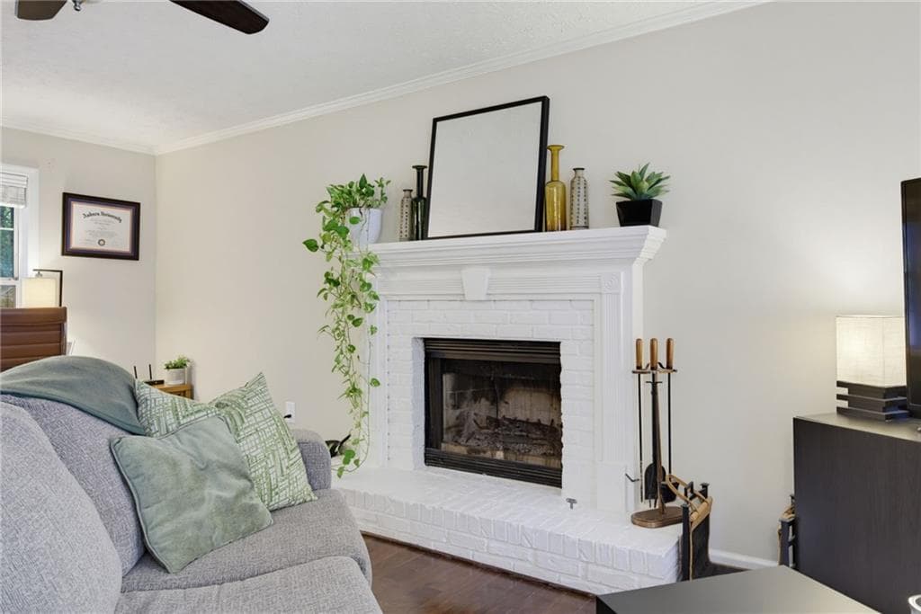 3 bedroom, 3 bathroom, 2,024 sq ft single family residence under contract at 2397 June Springs Drive, Marietta, GA 30008 — photo 8