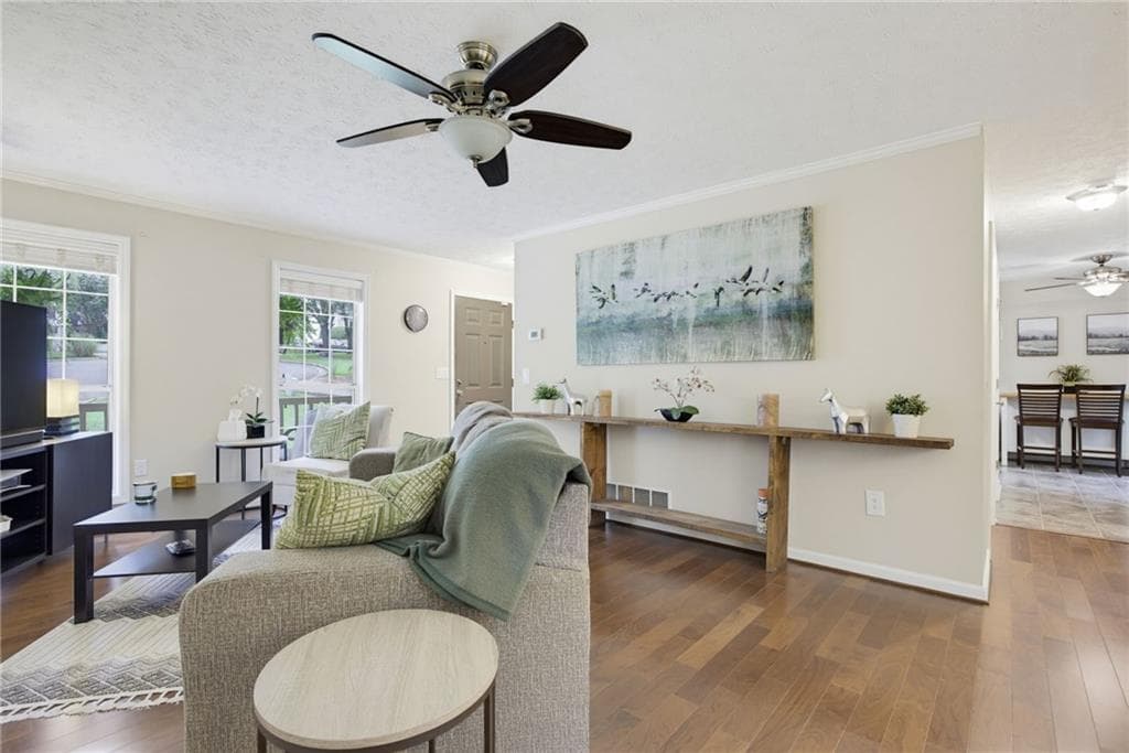 3 bedroom, 3 bathroom, 2,024 sq ft single family residence under contract at 2397 June Springs Drive, Marietta, GA 30008 — photo 10