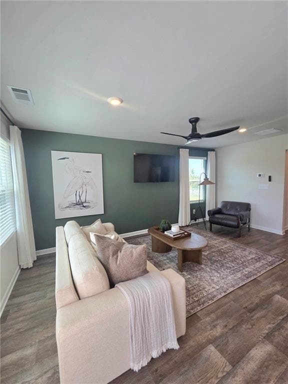 3 bedroom, 3 bathroom, 1,579 sq ft townhouse for sale at 220 Norchester Avenue, Hogansville, GA 30230 — photo 2