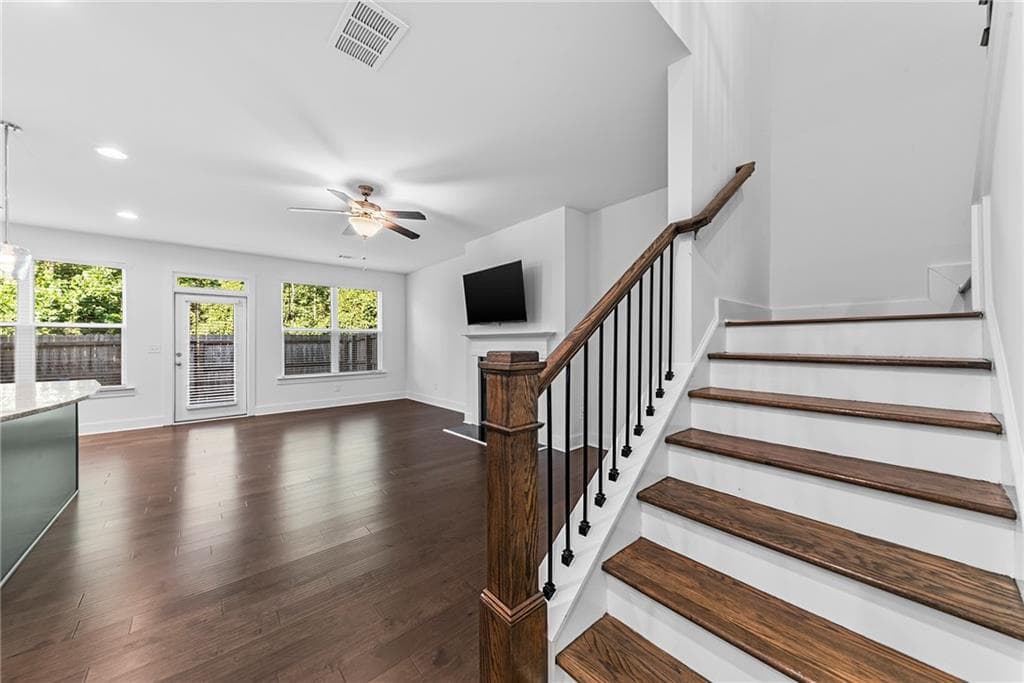 3 bedroom, 3 bathroom, 1,829 sq ft townhouse for sale at 487 Auburn Valley Way 186, Auburn, GA 30011 — photo 6