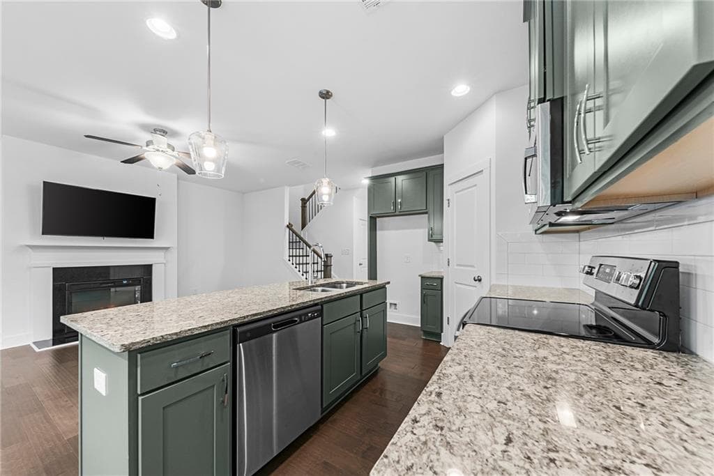 3 bedroom, 3 bathroom, 1,829 sq ft townhouse for sale at 487 Auburn Valley Way 186, Auburn, GA 30011 — photo 9