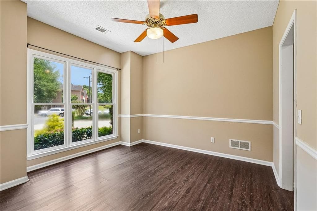 4 bedroom, 3 bathroom, 2,216 sq ft single family residence for sale at 6395 Seymour Court, Acworth, GA 30101 — photo 10