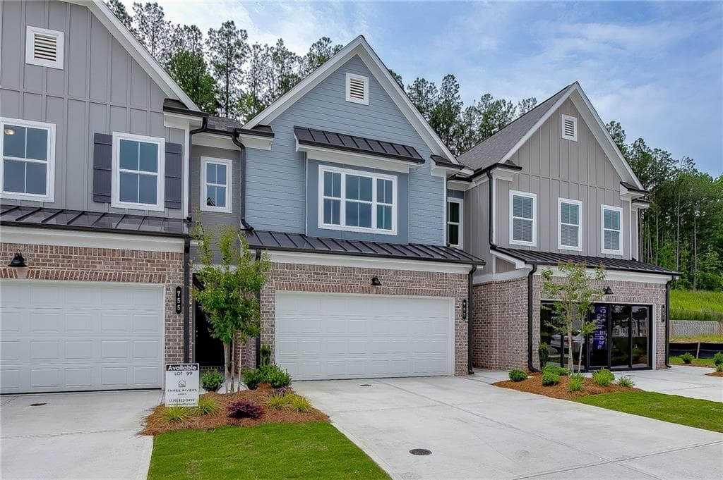 3 bedroom, 3 bathroom, 1,834 sq ft townhouse for sale at 753 Woods Chapel Road Lot 100, Sugar Hill, GA 30518 — photo 3