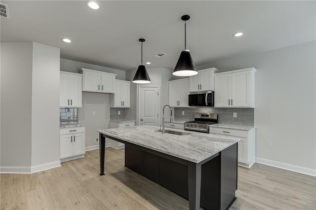 3 bedroom, 3 bathroom, 1,834 sq ft townhouse for sale at 753 Woods Chapel Road Lot 100, Sugar Hill, GA 30518 — photo 7