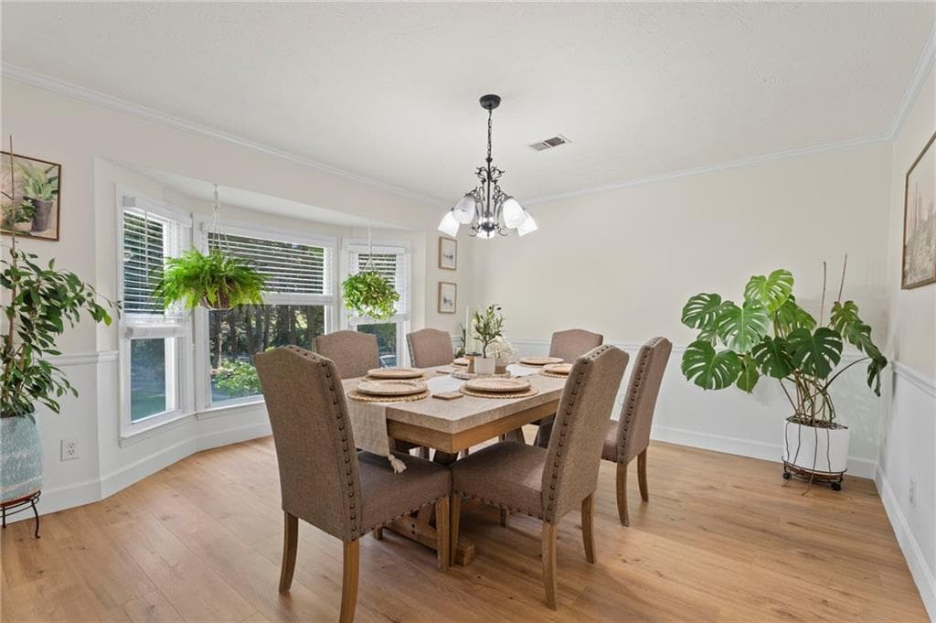 4 bedroom, 3 bathroom, 3,193 sq ft single family residence for sale at 3525 Rock Falls Drive, Snellville, GA 30039 — photo 5