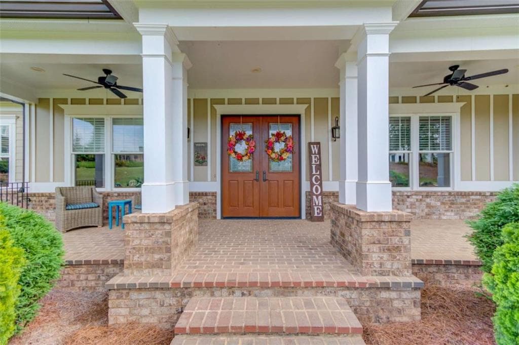 5 bedroom, 4 bathroom, 5,554 sq ft single family residence for sale at 624 Skyland Drive, Hoschton, GA 30548 — photo 4