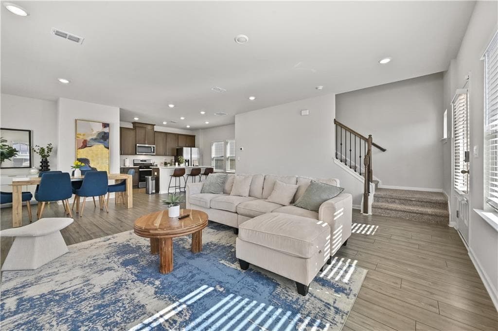 3 bedroom, 3 bathroom, 2,064 sq ft single family residence for sale at 1280 Lyon way Drive, Lawrenceville, GA 30044 — photo 6