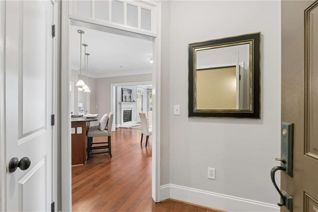 2 bedroom, 2 bathroom, 1,275 sq ft condominium for sale at 828 Highland Lane 2106, Atlanta, GA 30306 — photo 5