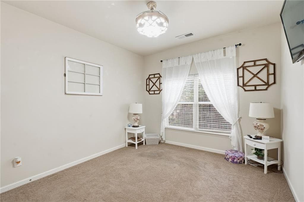 7 bedroom, 5 bathroom, 5,192 sq ft single family residence under contract at 12090 Centerra Drive, Hampton, GA 30228 — photo 6
