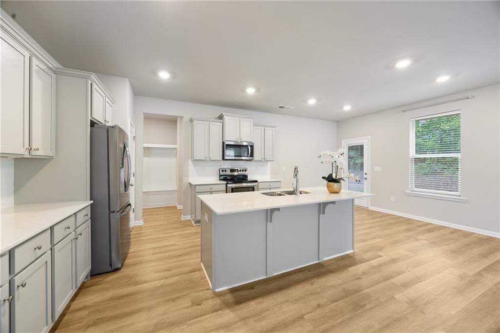4 bedroom, 4 bathroom, 2,894 sq ft single family residence for sale at 116 Cabin Way, Hampton, GA 30228 — photo 10