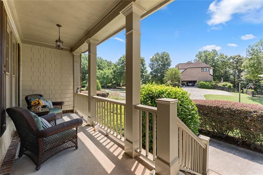 5 bedroom, 5 bathroom, 5,877 sq ft single family residence for sale at 5610 Cascade Trail, Cumming, GA 30040 — photo 7