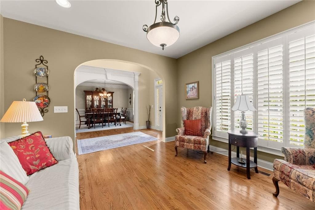 5 bedroom, 5 bathroom, 5,877 sq ft single family residence for sale at 5610 Cascade Trail, Cumming, GA 30040 — photo 9