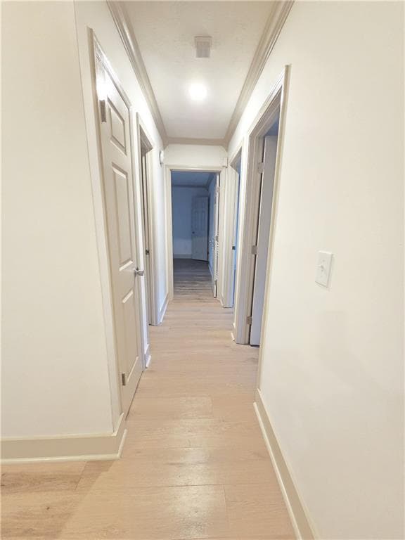 3 bedroom, 2 bathroom, 1,239 sq ft single family residence under contract at 7791 Chase Woods Drive, Jonesboro, GA 30236 — photo 4