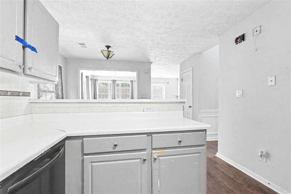 3 bedroom, 3 bathroom, 1,768 sq ft single family residence for sale at 209 Regents Park, Stockbridge, GA 30281 — photo 8