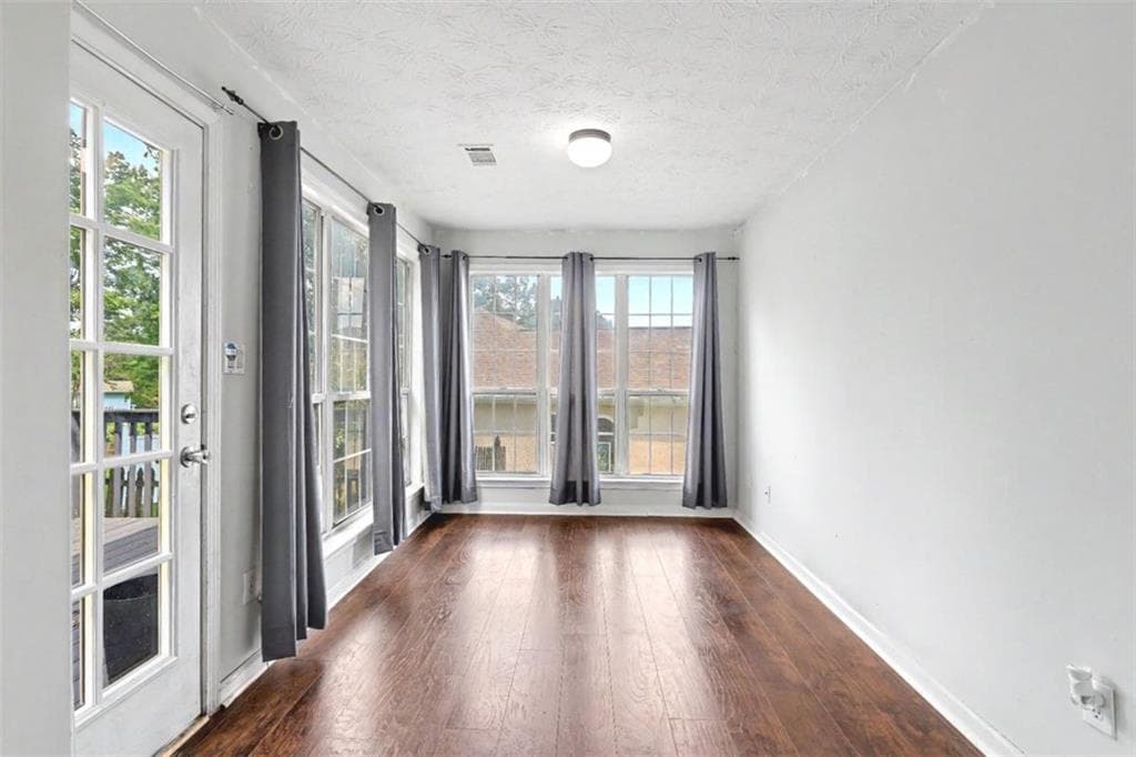 3 bedroom, 3 bathroom, 1,768 sq ft single family residence for sale at 209 Regents Park, Stockbridge, GA 30281 — photo 10