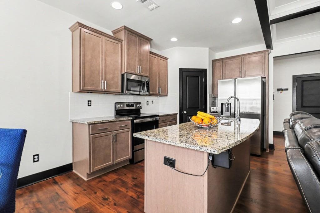 3 bedroom, 3 bathroom, 1,911 sq ft townhouse for sale at 5357 Radford, Fairburn, GA 30213 — photo 4