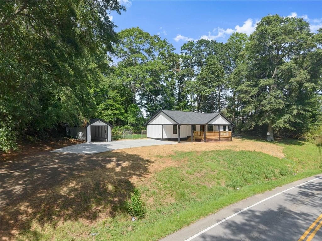 3 bedroom, 2 bathroom, 1,500 sq ft single family residence under contract at 2443 Old Cornelia Highway, Gainesville, GA 30507 — photo 8