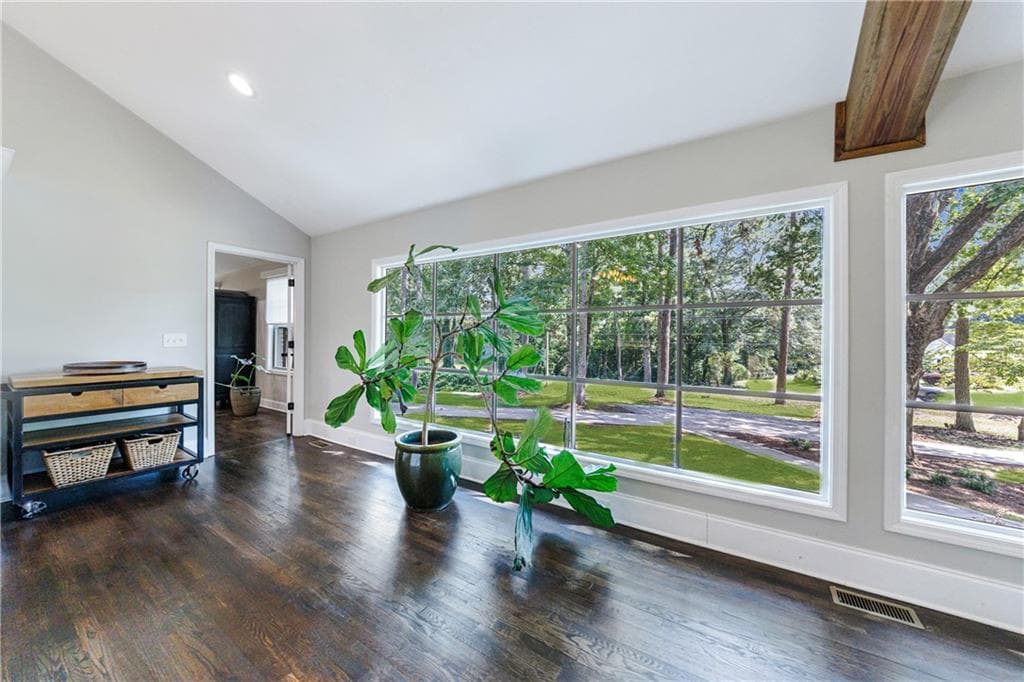 5 bedroom, 4 bathroom, 4,623 sq ft single family residence for rent at 9585a Hutcheson Ferry Road, Palmetto, GA 30268 for $4,200 a month — photo 4