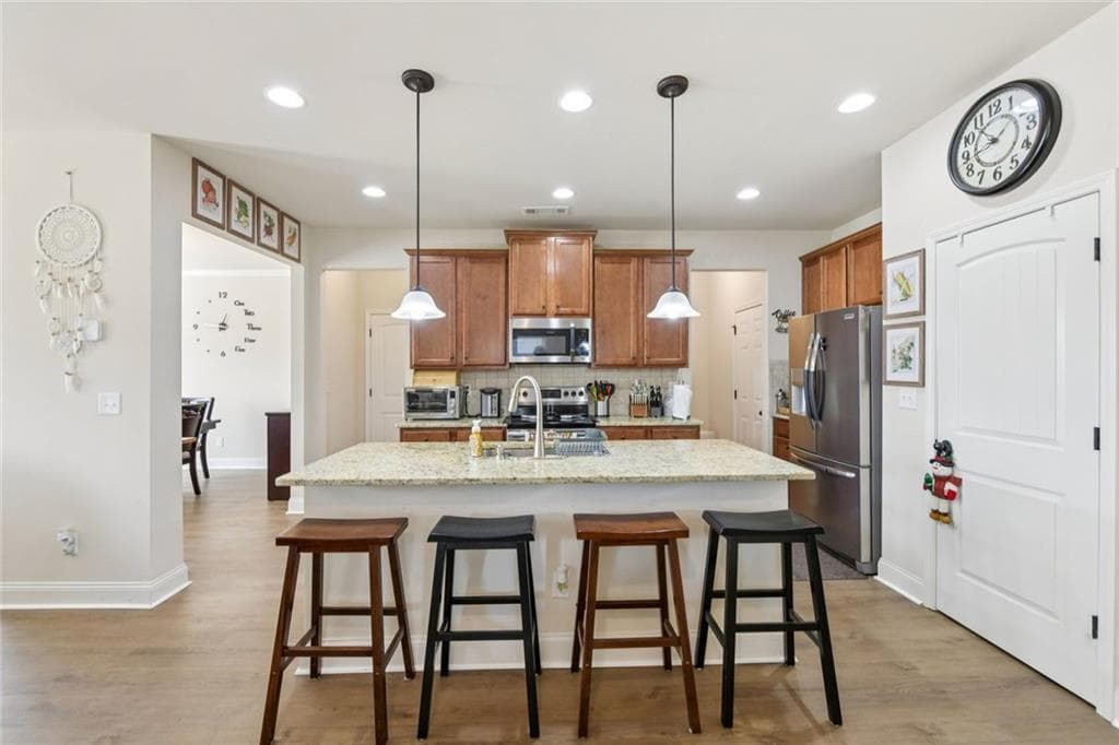 4 bedroom, 3 bathroom, 2,480 sq ft single family residence for sale at 2002 Bridgewater Pass, Hampton, GA 30228 — photo 8