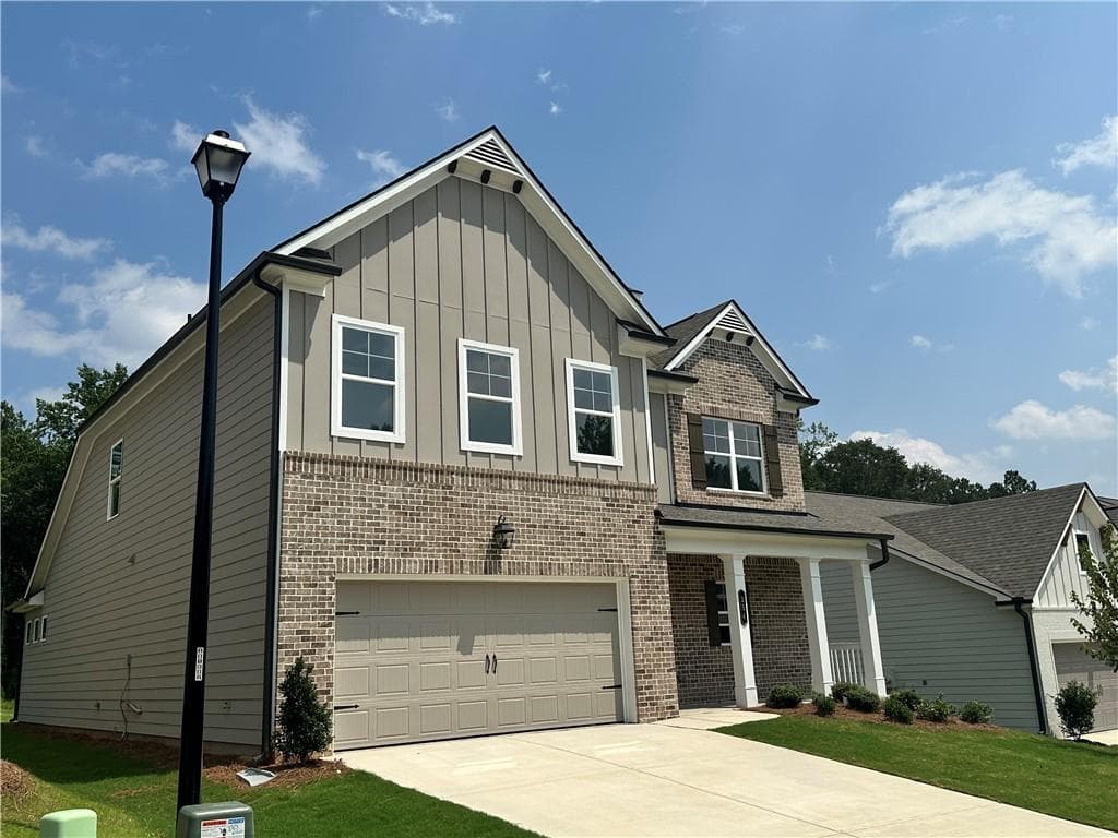 4 bedroom, 4 bathroom, 2,494 sq ft single family residence for sale at 254 Wingate Drive, Winder, GA 30680 — photo 2