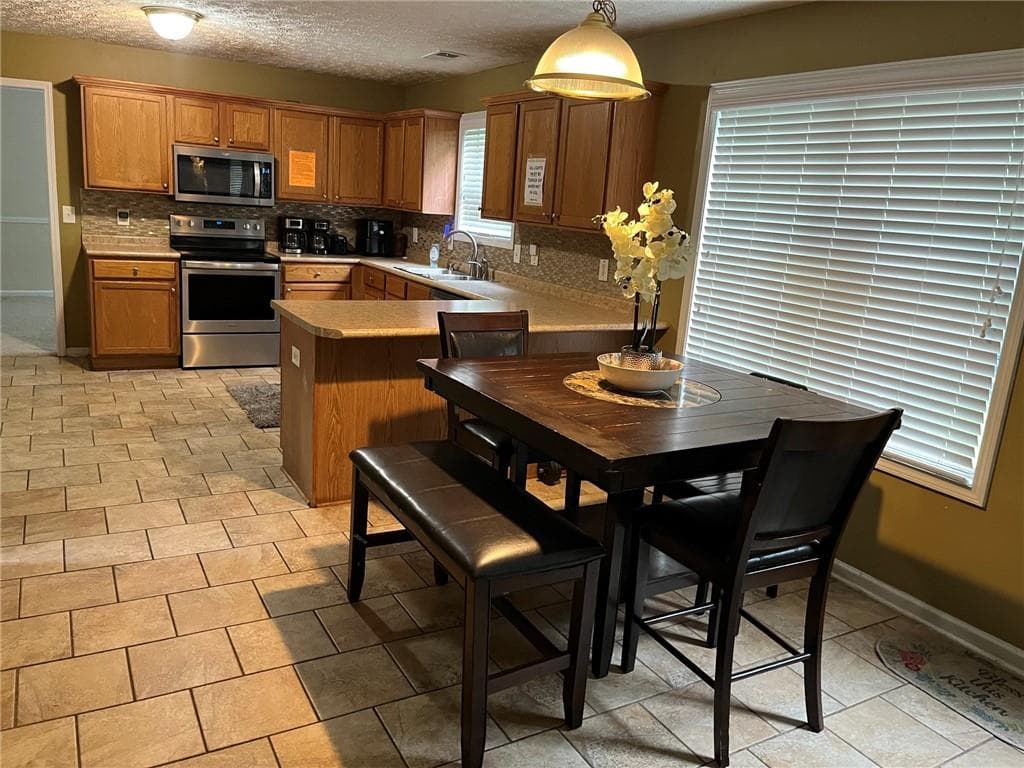 4 bedroom, 3 bathroom, 3,146 sq ft single family residence for sale at 1937 Waterfront Way, Conley, GA 30288 — photo 5