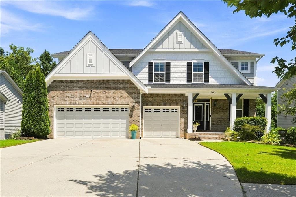 4 bedroom, 3 bathroom, 2,546 sq ft single family residence under contract at 1700 Primrose Park Road, Sugar Hill, GA 30518