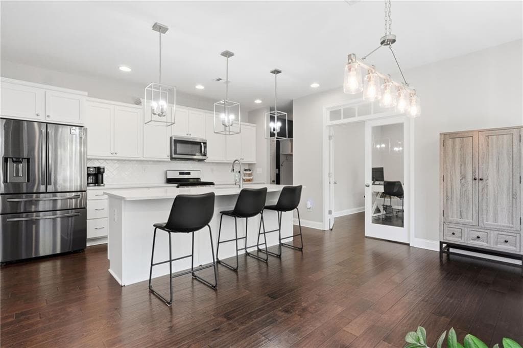 4 bedroom, 3 bathroom, 2,546 sq ft single family residence under contract at 1700 Primrose Park Road, Sugar Hill, GA 30518 — photo 9