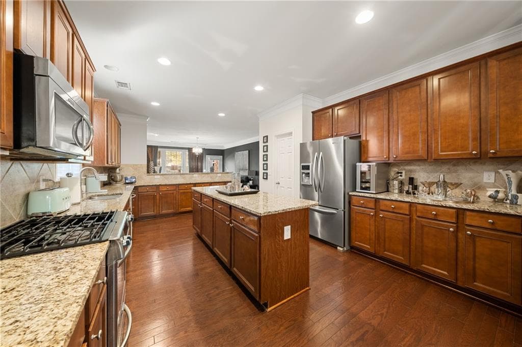5 bedroom, 4 bathroom, 3,528 sq ft single family residence for sale at 3798 Ellsworth Way, Atlanta, GA 30319 — photo 5
