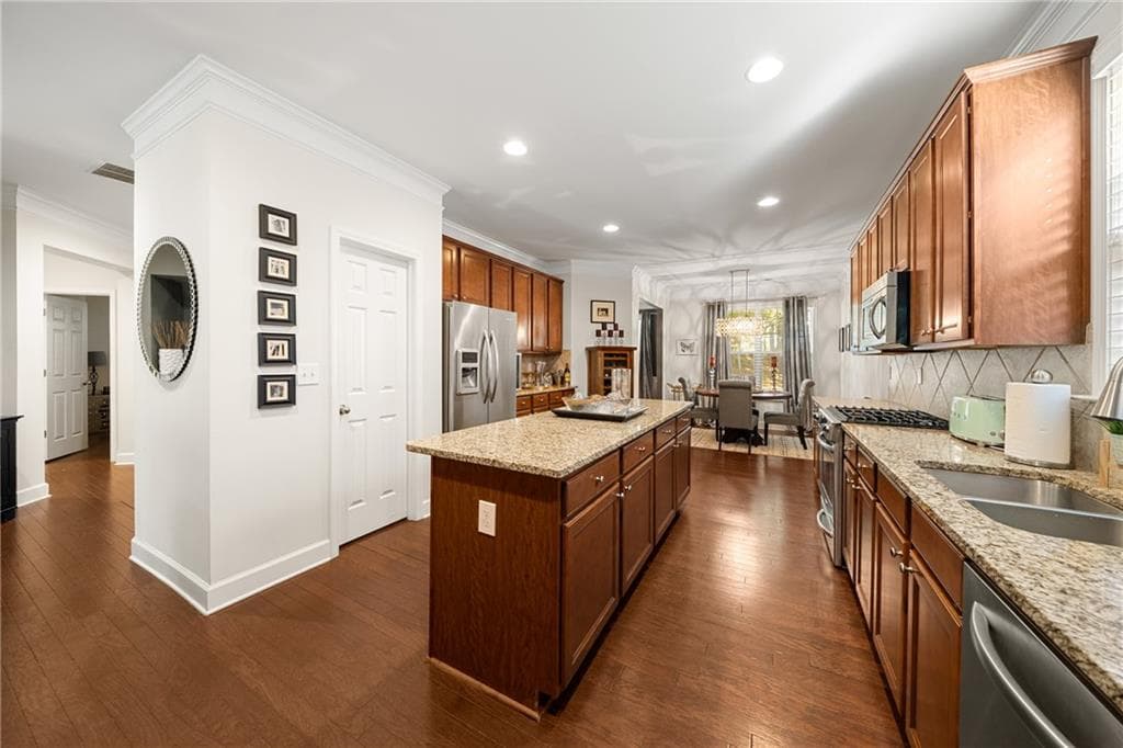 5 bedroom, 4 bathroom, 3,528 sq ft single family residence for sale at 3798 Ellsworth Way, Atlanta, GA 30319 — photo 7