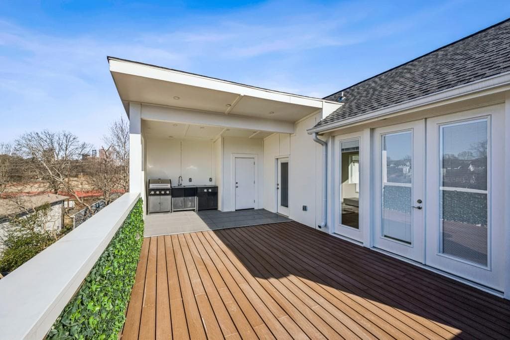 4 bedroom, 5 bathroom, 3,096 sq ft single family residence for sale at 204 South, Atlanta, GA 30315 — photo 7