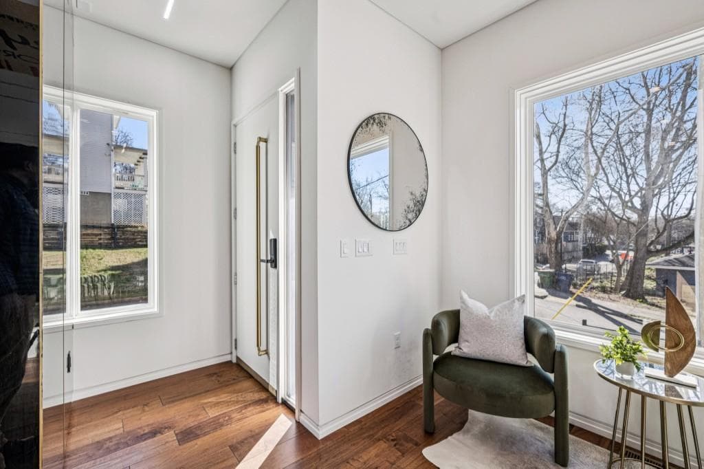4 bedroom, 5 bathroom, 3,096 sq ft single family residence for sale at 204 South, Atlanta, GA 30315 — photo 10