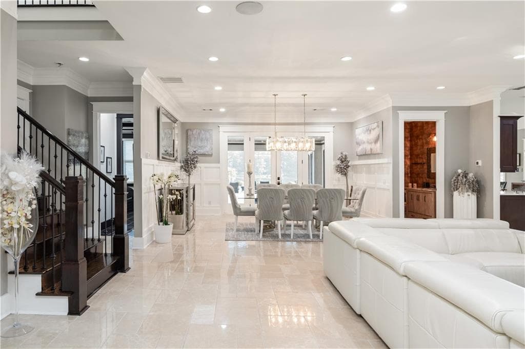 5 bedroom, 7 bathroom, 10,000 sq ft single family residence for sale at 3621 Herren Drive, Smyrna, GA 30082 — photo 7