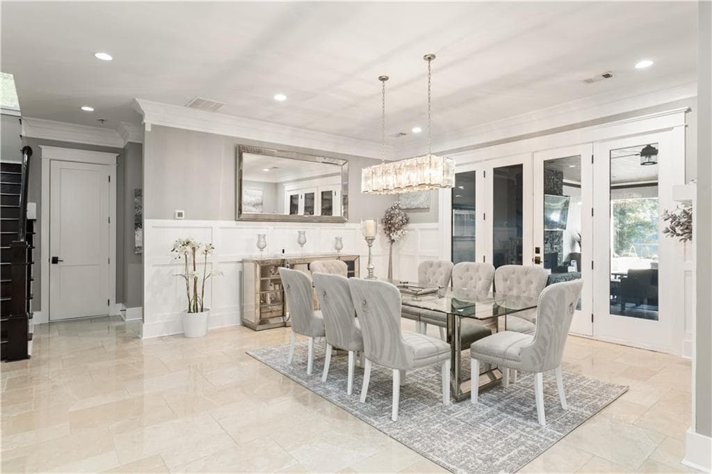 5 bedroom, 7 bathroom, 10,000 sq ft single family residence for sale at 3621 Herren Drive, Smyrna, GA 30082 — photo 8