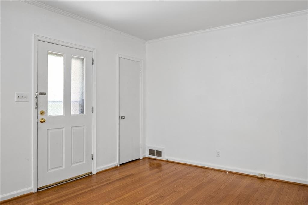 2 bedroom, 2 bathroom, 1,402 sq ft single family residence for sale at 1232 Carol Lane, Atlanta, GA 30306 — photo 5