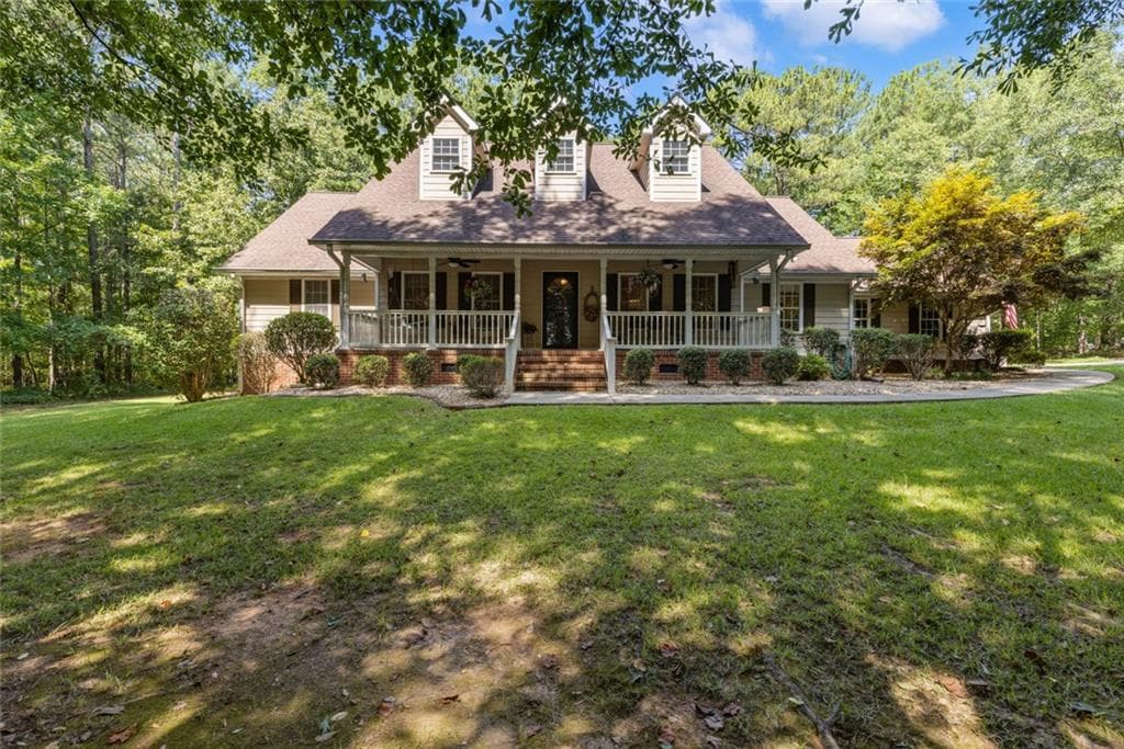 3 bedroom, 2 bathroom, 1,876 sq ft single family residence under contract at 1064 Chappell Mill Road, Milner, GA 30257 — photo 3