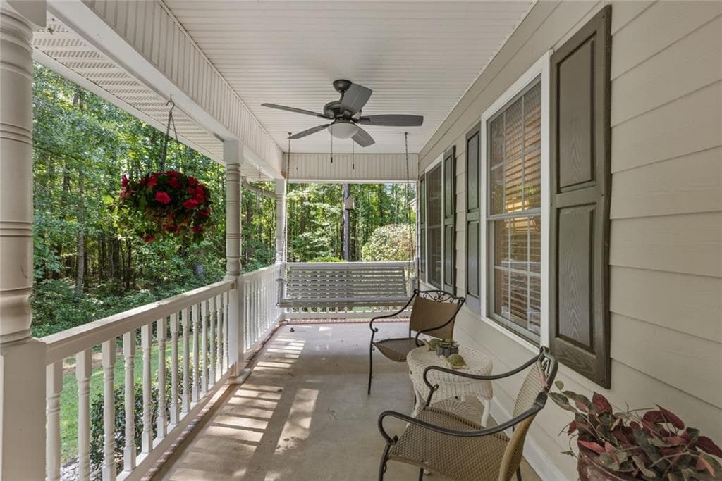 3 bedroom, 2 bathroom, 1,876 sq ft single family residence under contract at 1064 Chappell Mill Road, Milner, GA 30257 — photo 5