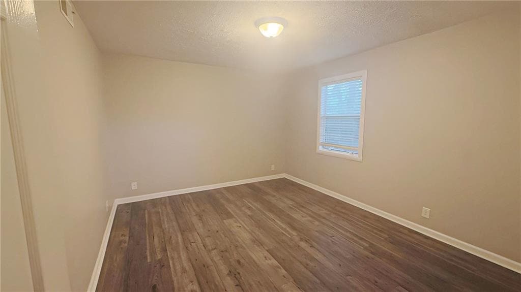 4 bedroom, 2 bathroom, 1,616 sq ft single family residence for sale at 141 Hemlock Circle, Lawrenceville, GA 30046 — photo 10