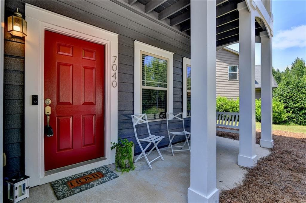 3 bedroom, 3 bathroom, 2,158 sq ft single family residence for sale at 7040 Silk Tree Pointe, Braselton, GA 30517