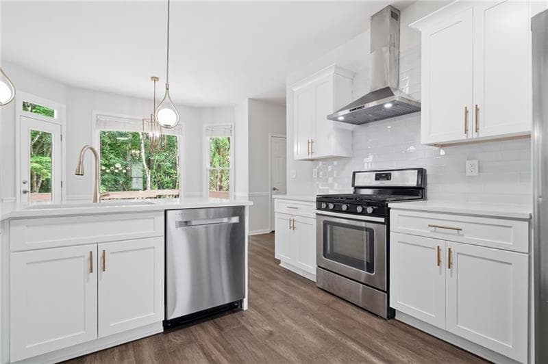 5 bedroom, 4 bathroom, 3,224 sq ft single family residence under contract at 112 Adelaide Crossing, Acworth, GA 30101 — photo 5
