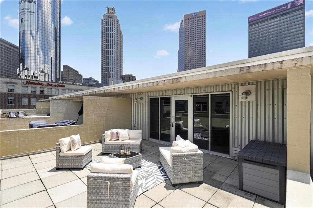 2 bedroom, 2 bathroom, 1,488 sq ft condominium for sale at 123 Luckie Street 1503, Atlanta, GA 30303 — photo 2