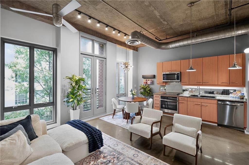2 bedroom, 2 bathroom, 1,488 sq ft condominium for sale at 123 Luckie Street 1503, Atlanta, GA 30303 — photo 6