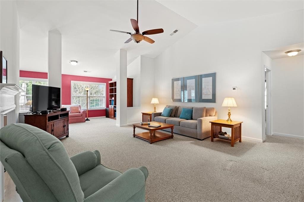 3 bedroom, 2 bathroom, 2,591 sq ft single family residence for sale at 1092 S Creek Dr, Villa Rica, GA 30180 — photo 4