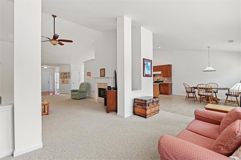 3 bedroom, 2 bathroom, 2,591 sq ft single family residence for sale at 1092 S Creek Dr, Villa Rica, GA 30180 — photo 7