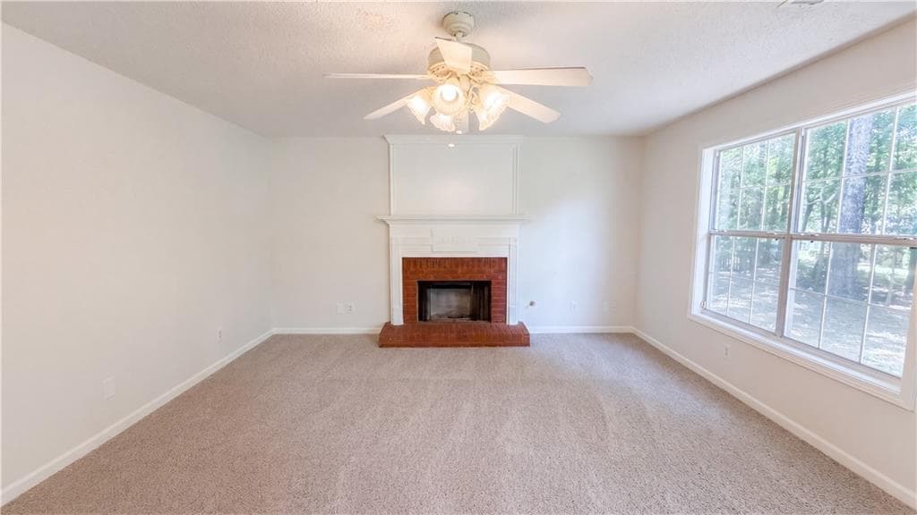 4 bedroom, 3 bathroom, 2,481 sq ft single family residence under contract at 310 Hunters, Mcdonough, GA 30253 — photo 3