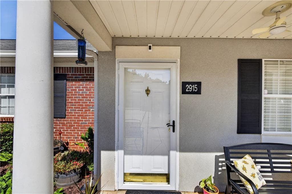 2 bedroom, 2 bathroom, 984 sq ft condominium for sale at 2915 Florence Drive, Gainesville, GA 30504 — photo 2