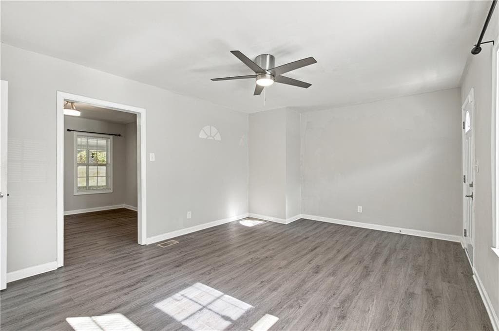 3 bedroom, 2 bathroom, 1,339 sq ft single family residence for rent at 1357 Lorenzo Drive, Atlanta, GA 30310 for $1,750 a month — photo 6