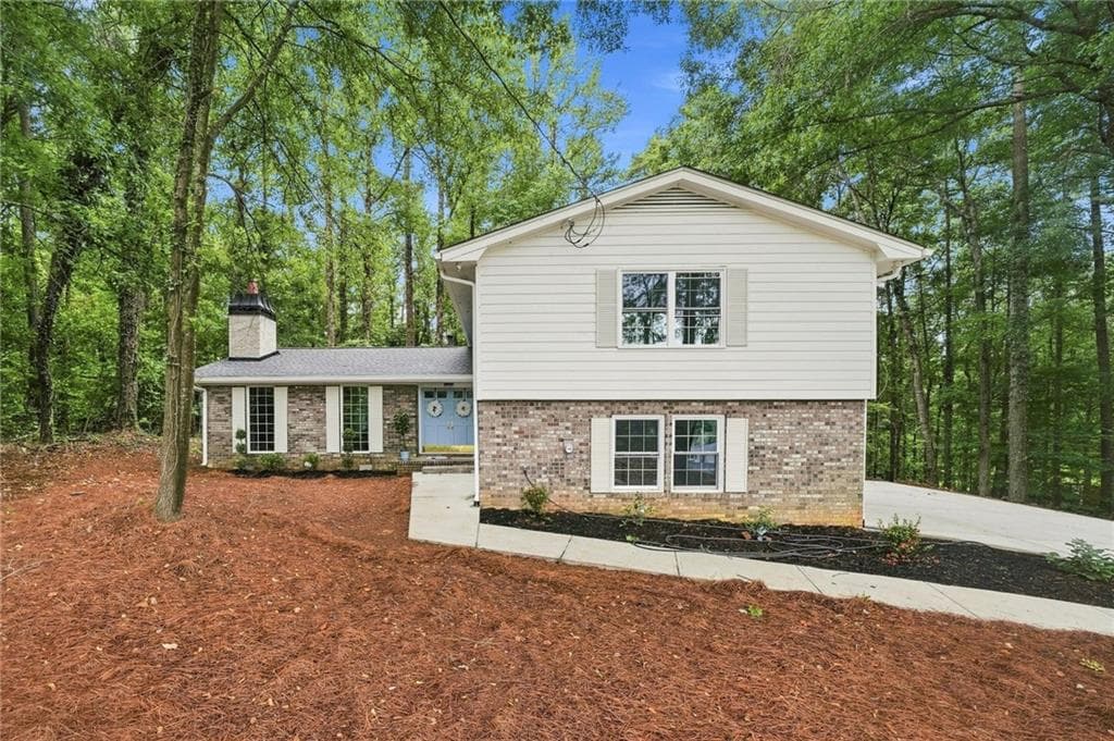 4 bedroom, 3 bathroom, 2,276 sq ft single family residence for sale at 4155 Burnt Hickory Road, Marietta, GA 30064