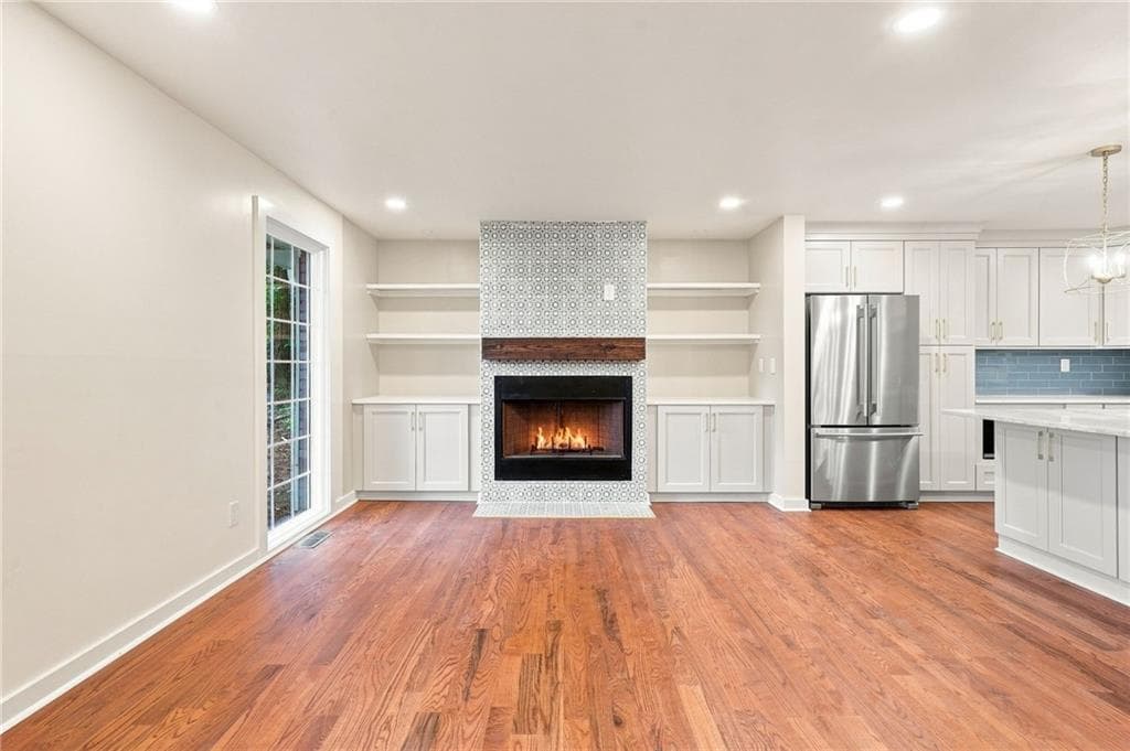 4 bedroom, 3 bathroom, 2,276 sq ft single family residence for sale at 4155 Burnt Hickory Road, Marietta, GA 30064 — photo 6