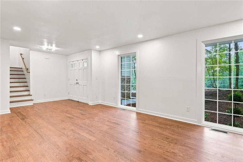 4 bedroom, 3 bathroom, 2,276 sq ft single family residence for sale at 4155 Burnt Hickory Road, Marietta, GA 30064 — photo 7